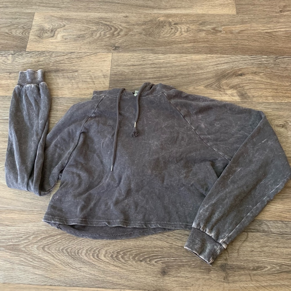 Grey Forever 21 Croped Sweatshirt